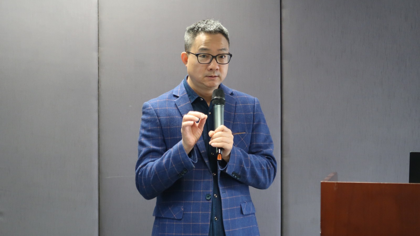 1680509292744659.jpg 金总致辞.JPG